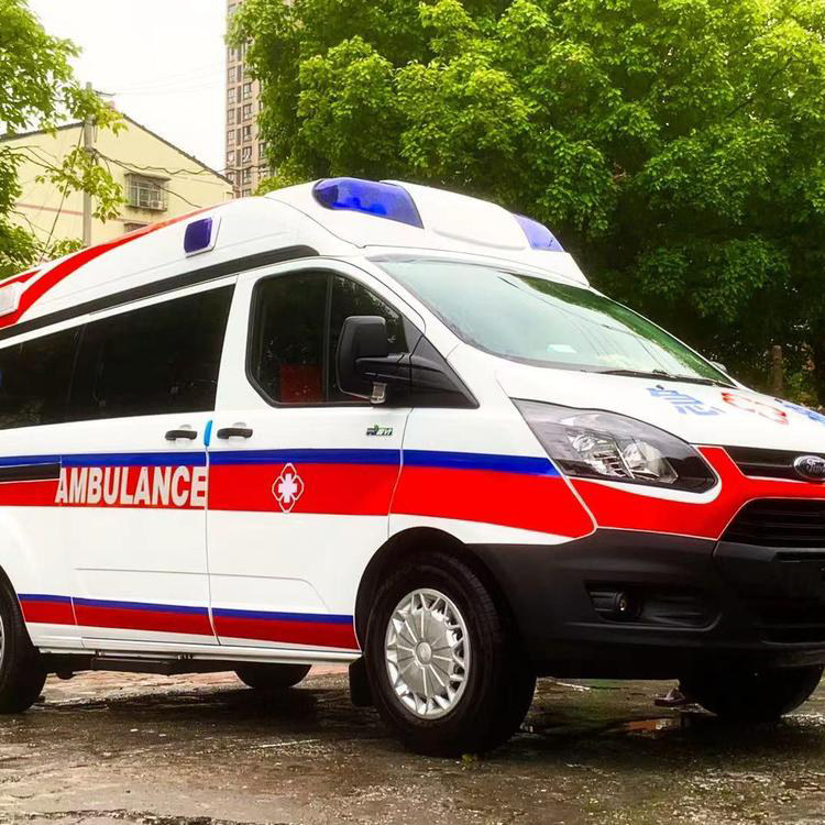 大名跨省救护车出租护送返乡